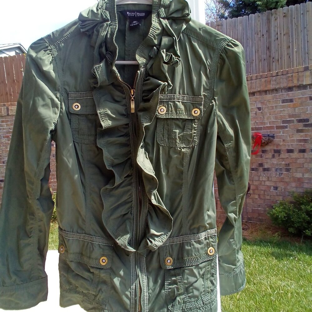White House Black Market Army Green Ruffled Crop Boho Jacket Size XS Cutie